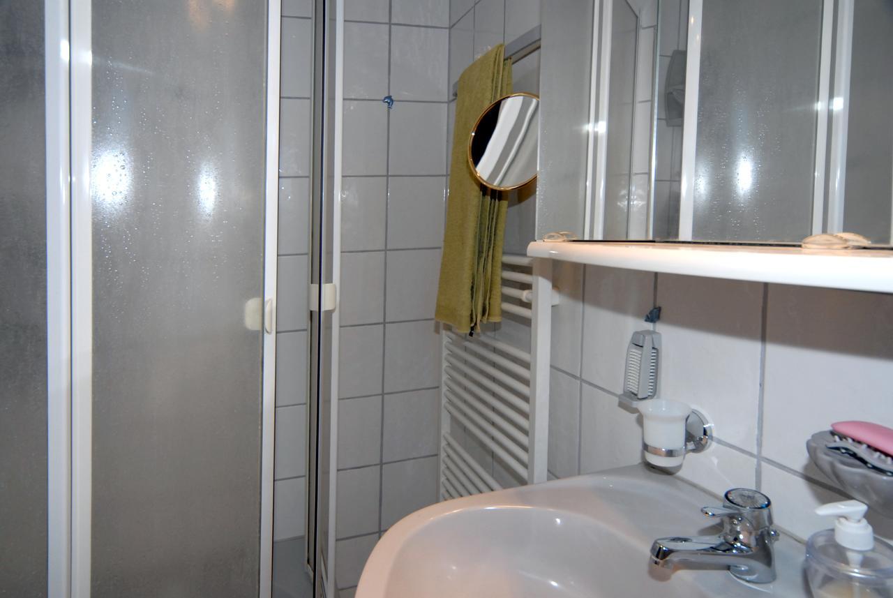 Haus Wessel Отель *